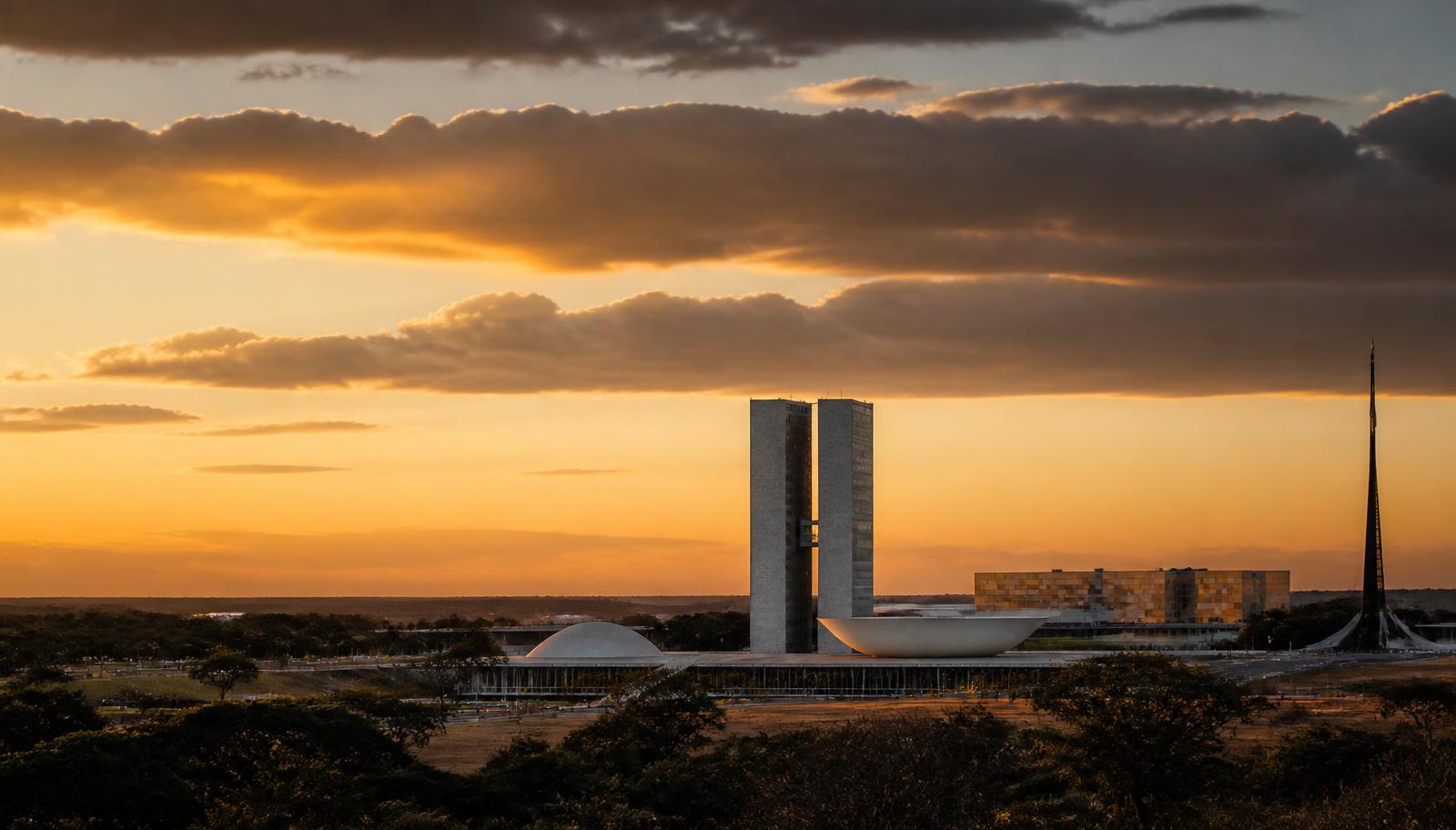 Vista de Brasília ao entardecer